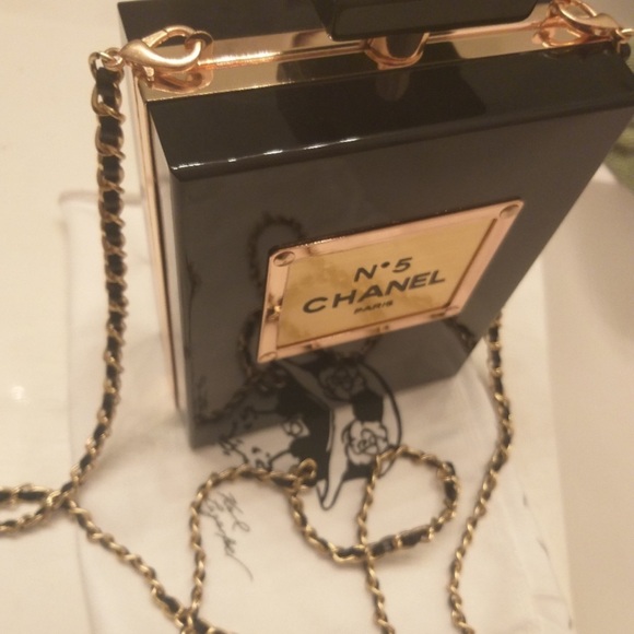 Just to share!!!!GORGEOUS COLLECTORS HANDBAG. - Picture 3 of 12